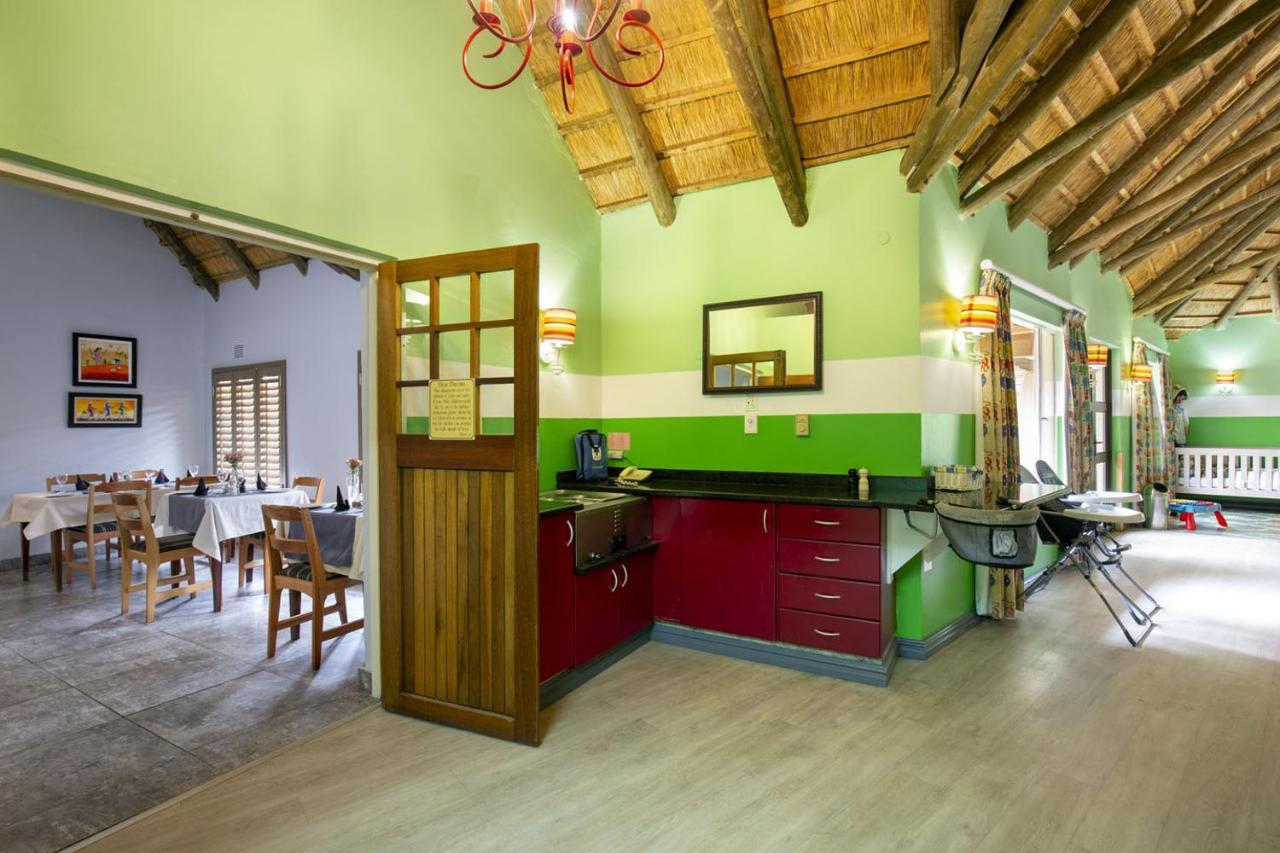 Cavern Resort & Spa Бергвил Екстериор снимка