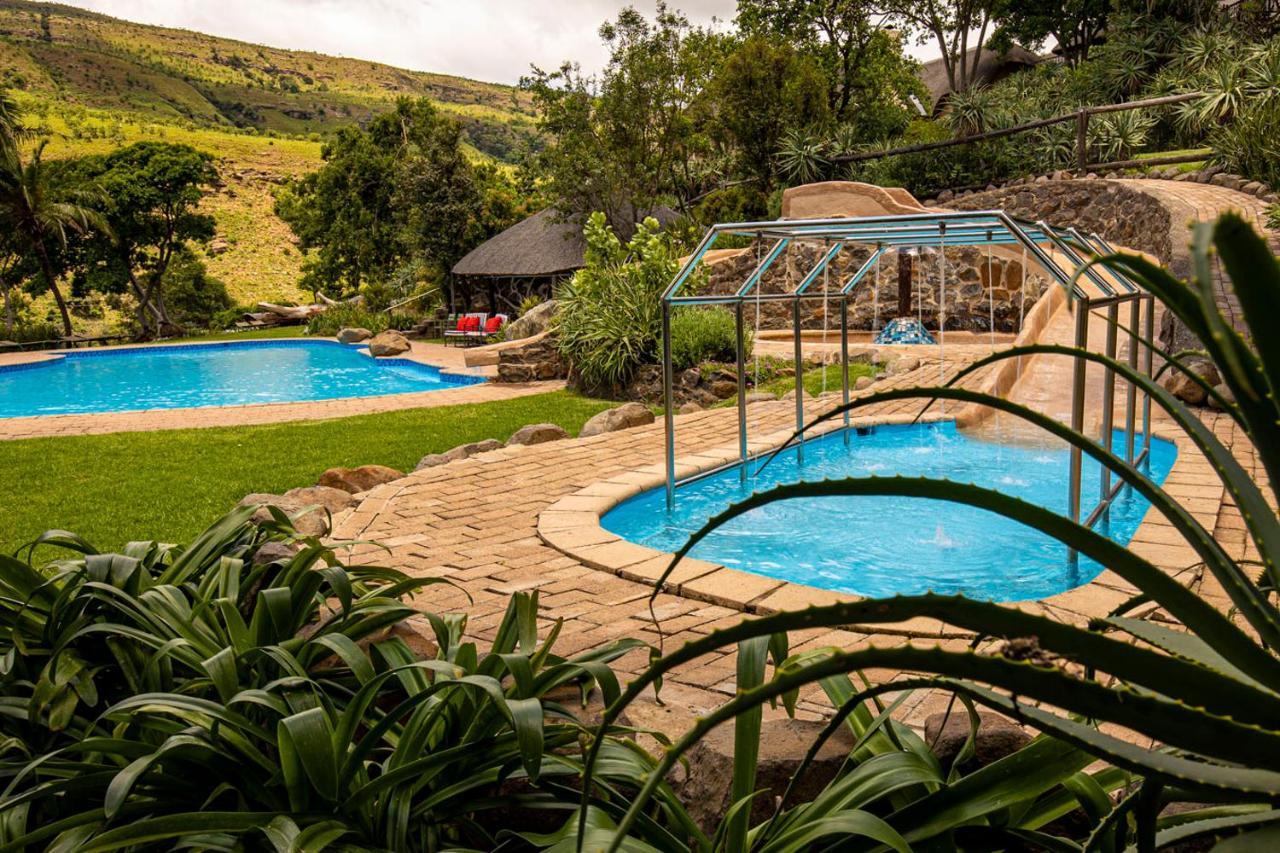 Cavern Resort & Spa Бергвил Екстериор снимка