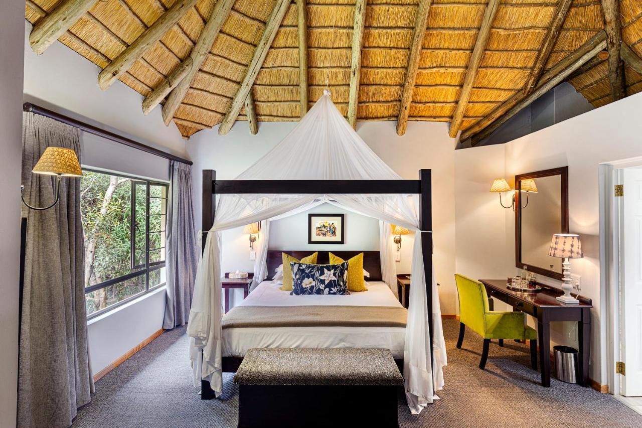 Cavern Resort & Spa Бергвил Екстериор снимка