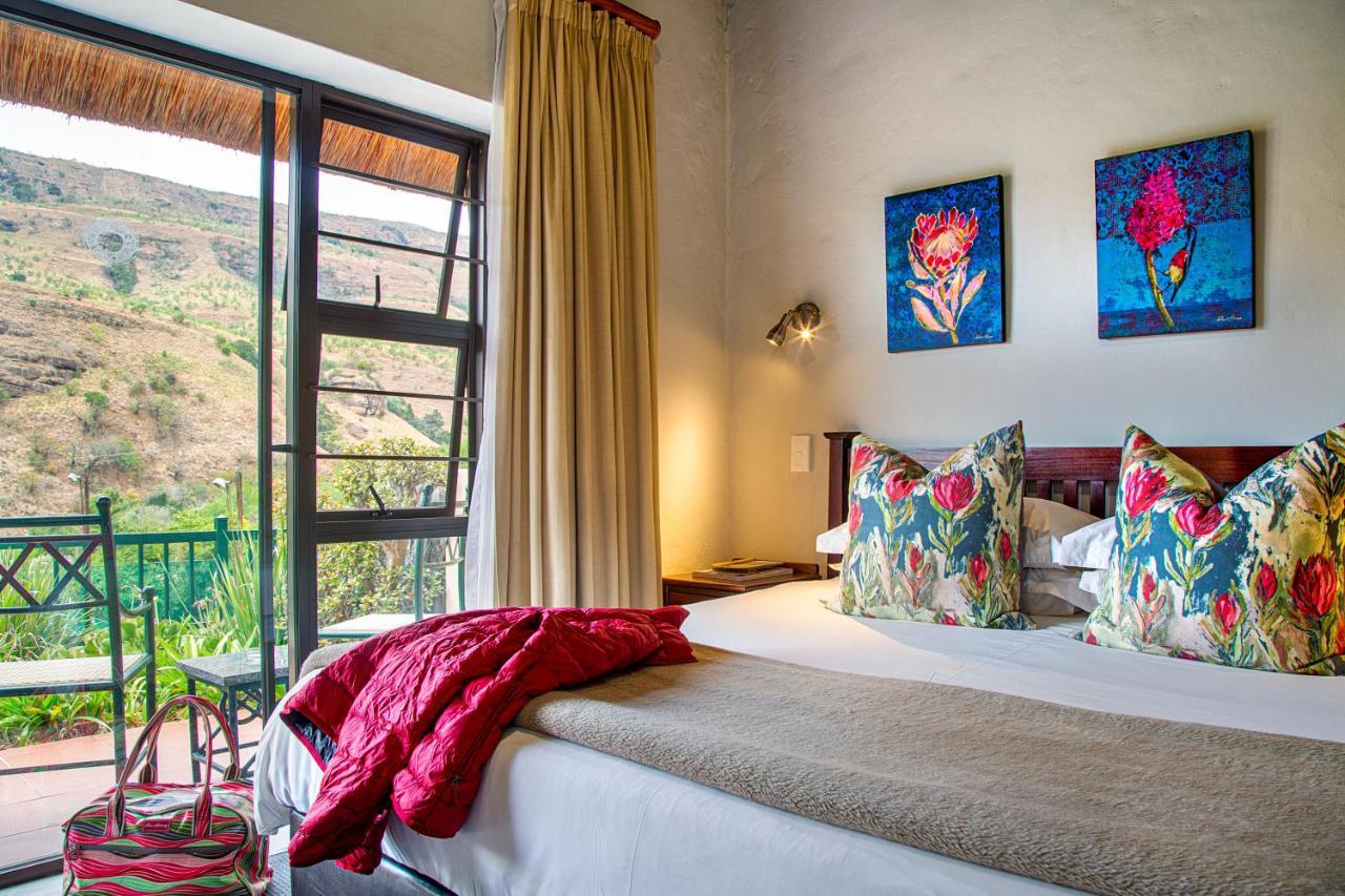 Cavern Resort & Spa Бергвил Екстериор снимка