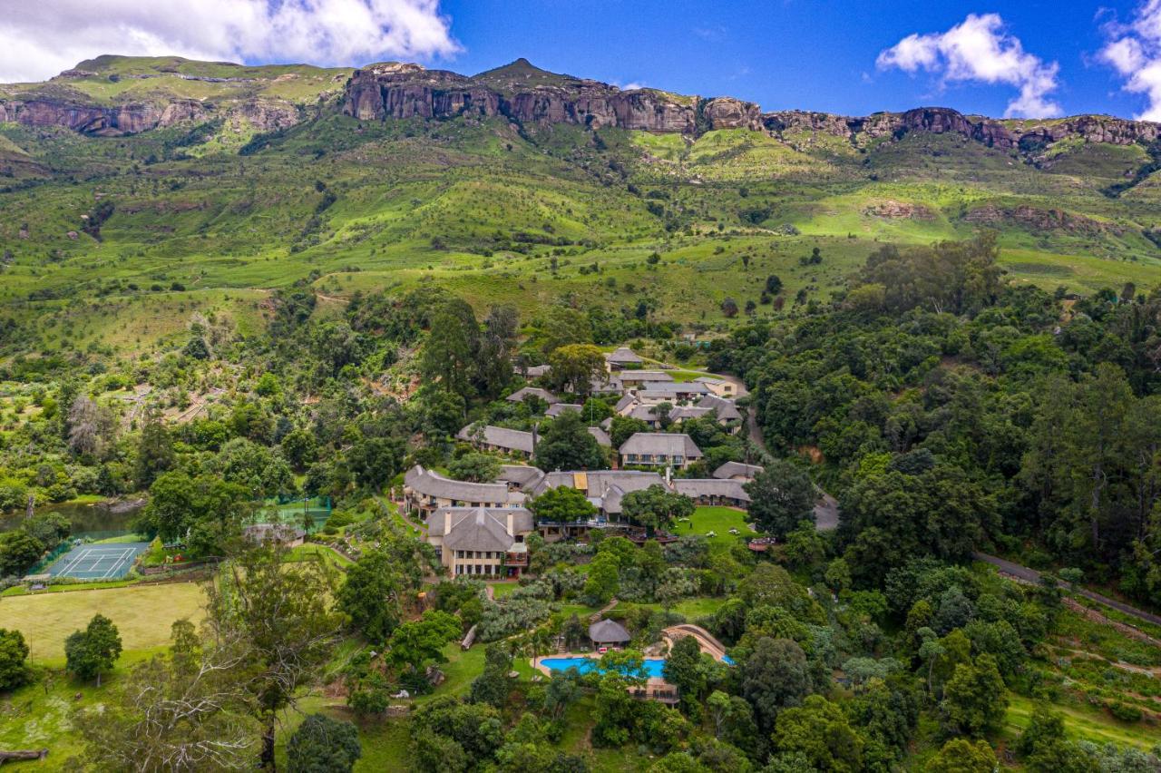 Cavern Resort & Spa Бергвил Екстериор снимка