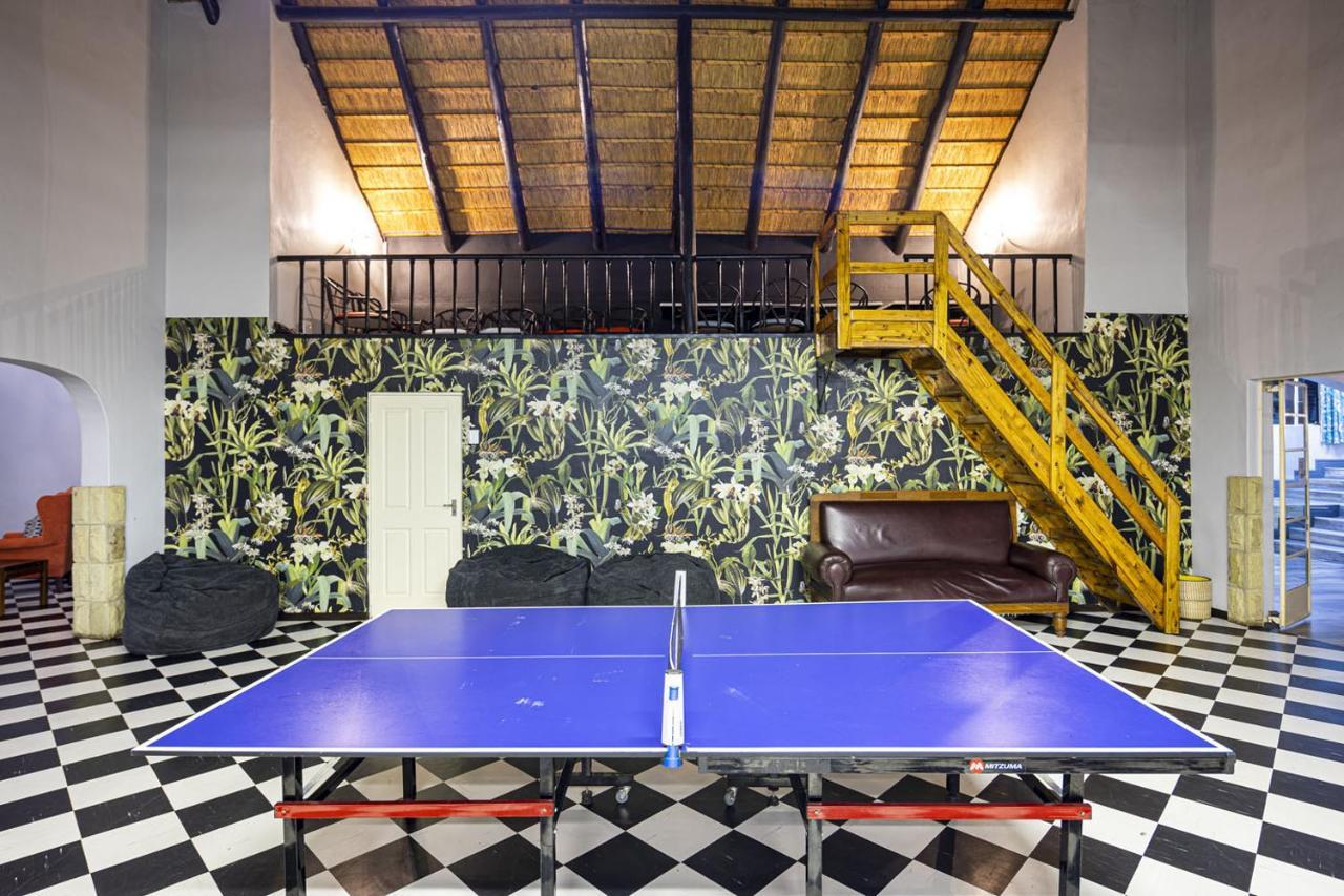 Cavern Resort & Spa Бергвил Екстериор снимка
